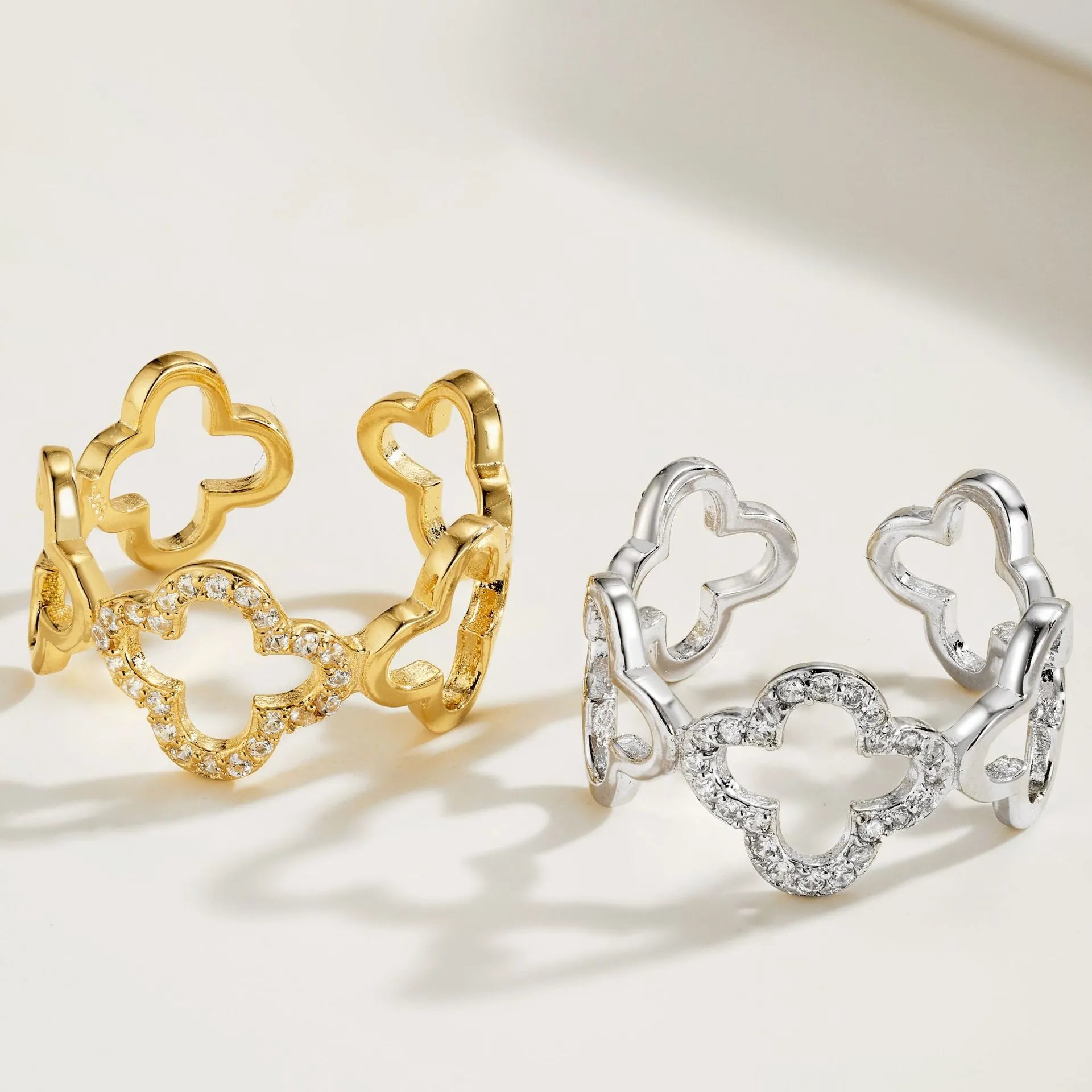 Bloom four leaf clover ring in 925 sterling silver presented in a gift box as a symbolic keepsake. Hallmarked Loretana piece, hand-finished in Kaunas.